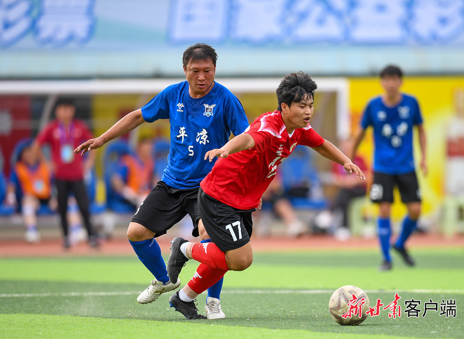 比赛中球队的团队协作程度得到提升的原因