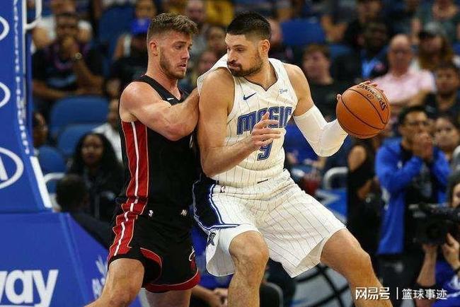 太阳关注阿龙霍勒迪和蒙特莫里斯